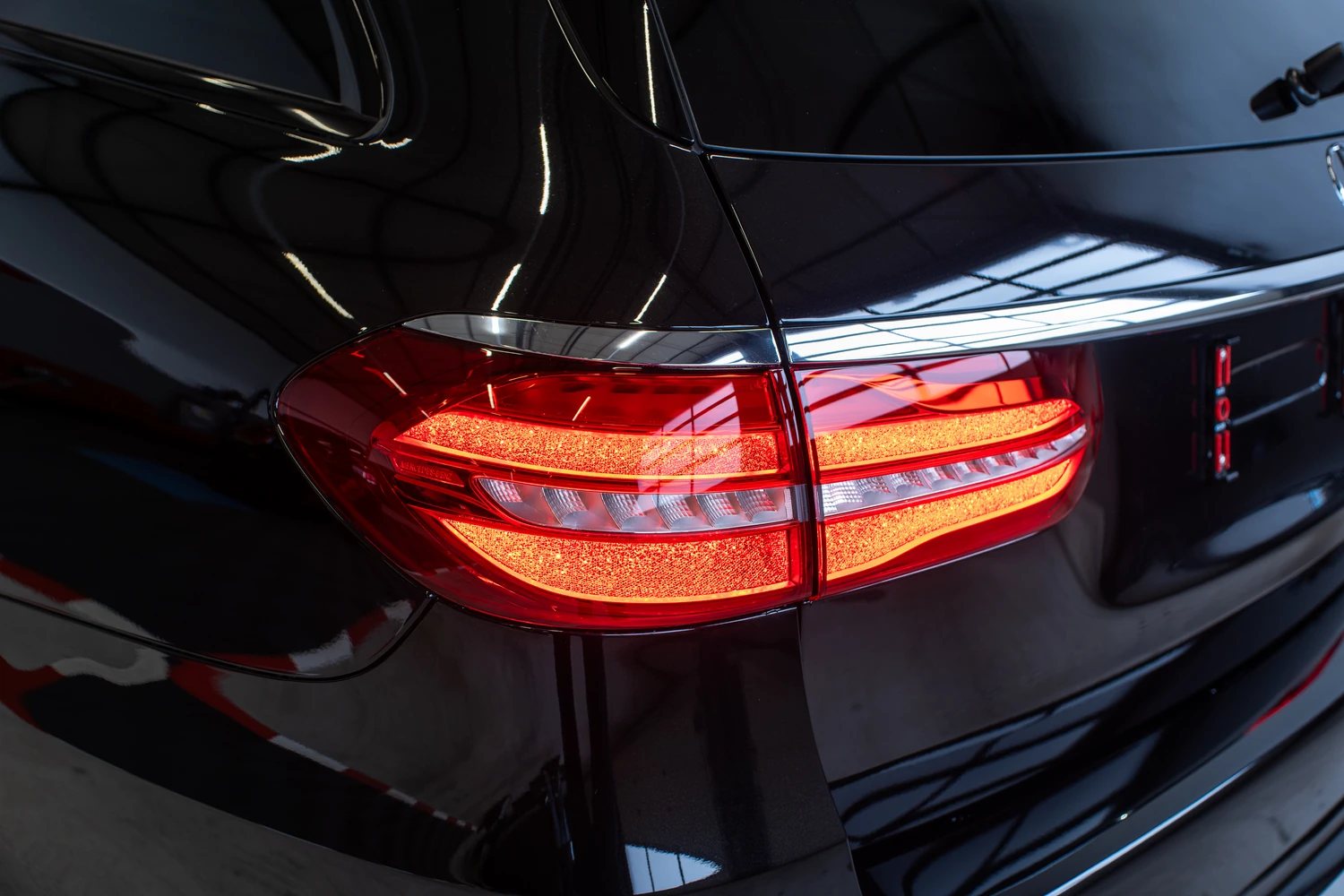 Mercedes E 63 S AMG AMG Driver’s Package – Bild 10